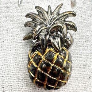 Vintage Gold Tone Textured Pineapple Brooch Pin Fruit Tropical Retro Boho 90s